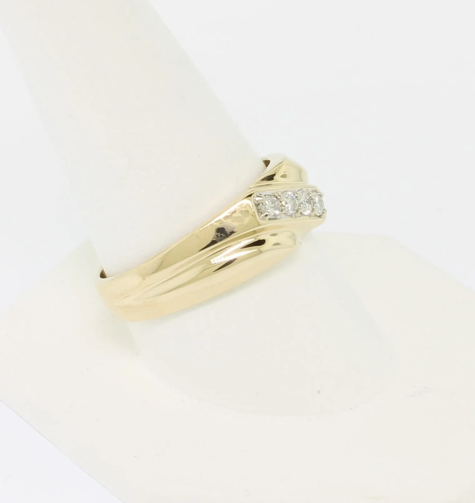 14K Yellow Gold 4 Diamond Ring .28TW (I-I1) Size 11 Preowned Jewelry