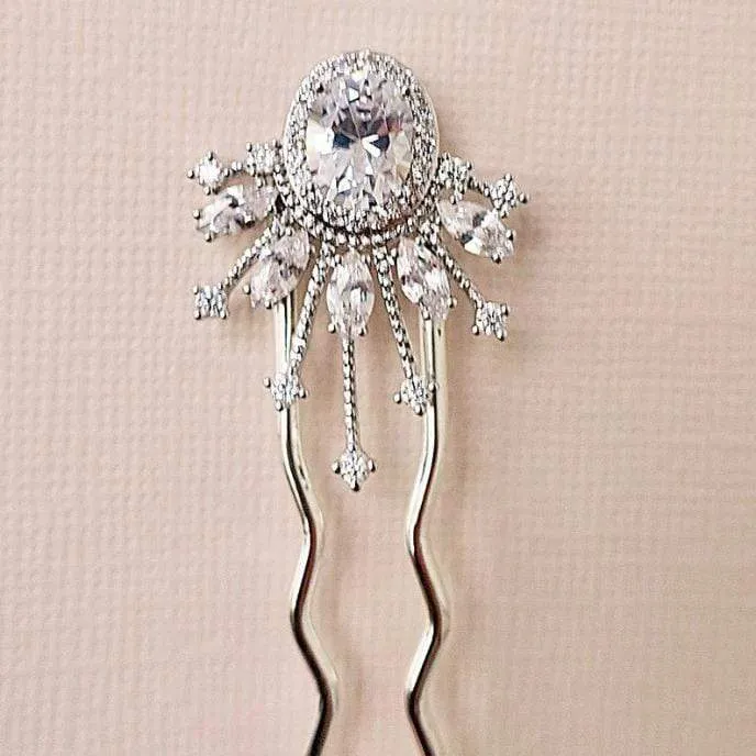 CZ Hair Pin, Parla