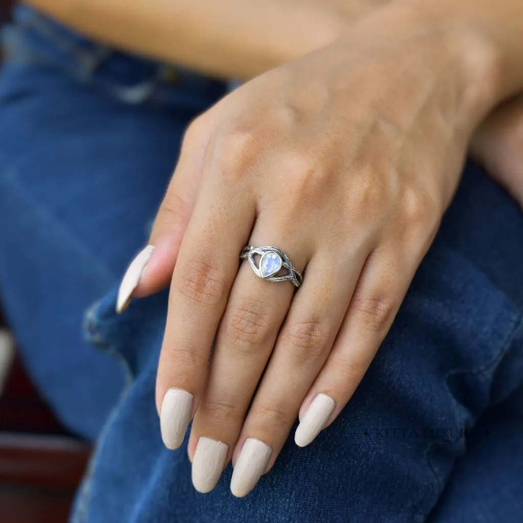 Twiggy - Moonstone Ring